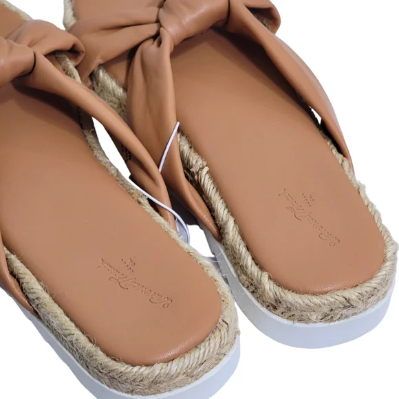 Universal Thread Warm Tan Dena Knotted Slip On Faux Leather Sandals Size 9 NWT - Picture 8 of 11